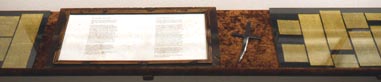 Hannah des Joachims detail shelf